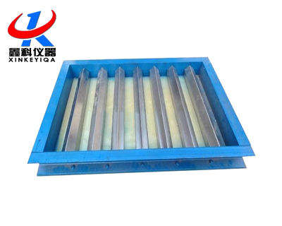 自密實(shí)混凝土刀口約束早期開裂試驗(yàn)?zāi)>? class=